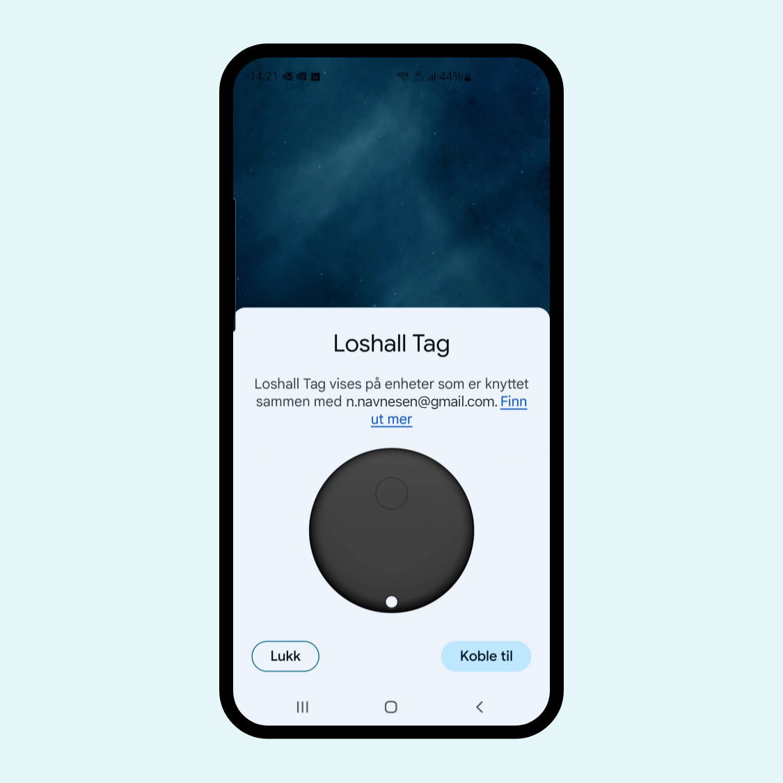 2. Telefonen finner brikken når den ligger ved siden av